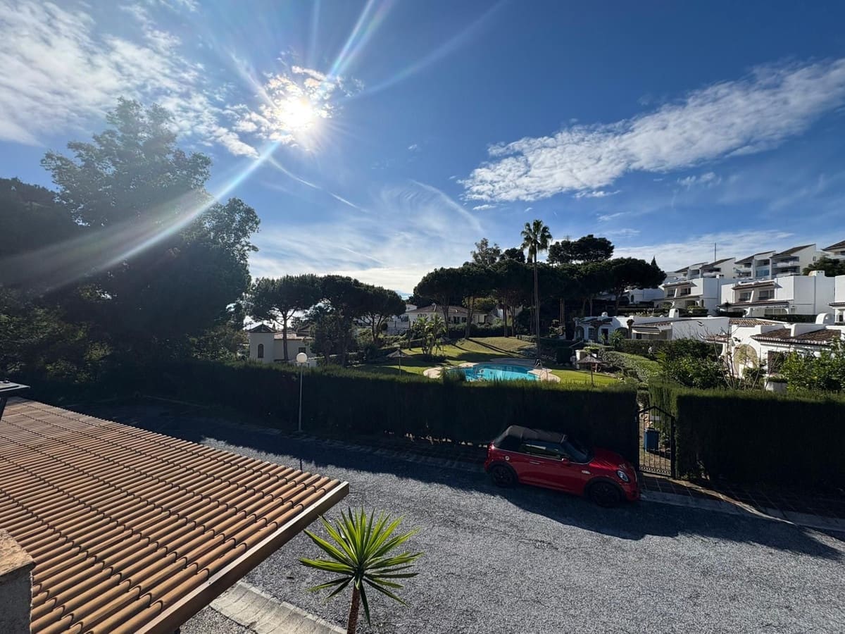 Pareado de 3 habitaciones en Málaga ciudad en venta con piscina - 595.000 € (Ref: 9677348)