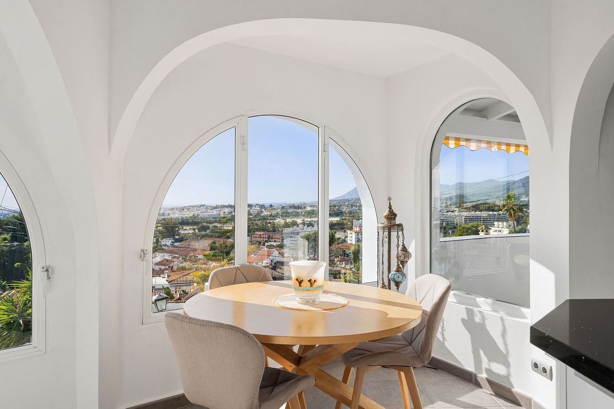 3 bedroom Semi-detached Villa for sale in Nueva Andalucia - € 549,000 (Ref: 9677349)