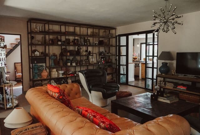 10 bedroom Guesthouse/B & B for sale in Alhaurín el Grande - € 1,395,000 (Ref: 9677350)