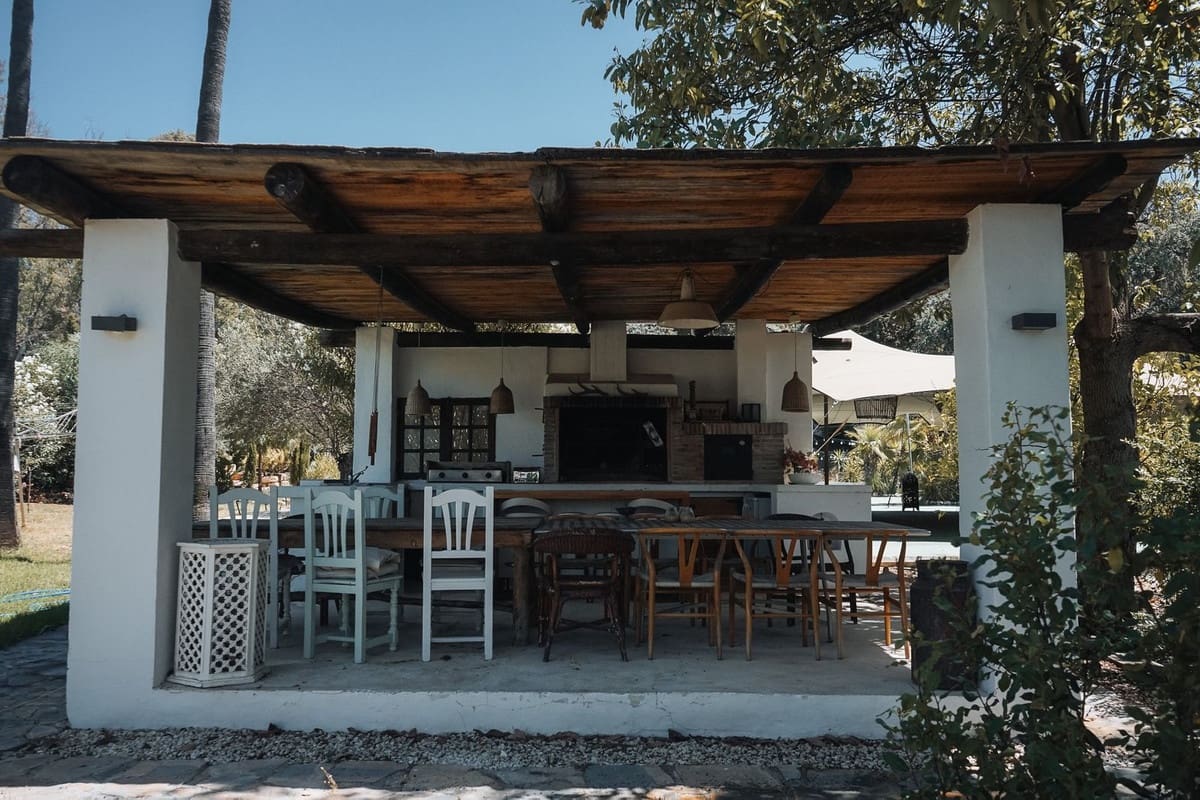 10 bedroom Guesthouse/B & B for sale in Alhaurin el Grande with pool - € 1,395,000 (Ref: 9677350)