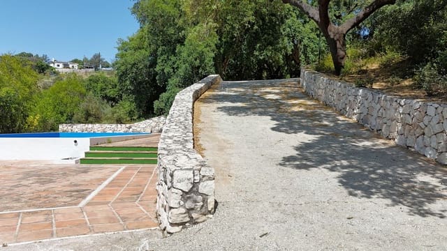 3 Zimmer Villa zu verkaufen in Alhaurín el Grande mit Pool - 649.000 € (Ref: 9677351)