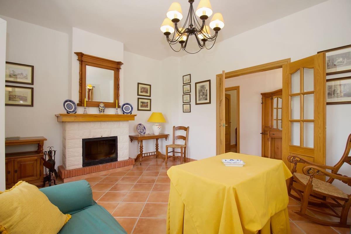 3 Zimmer Villa zu verkaufen in Alhaurin el Grande mit Pool - 649.000 € (Ref: 9677351)