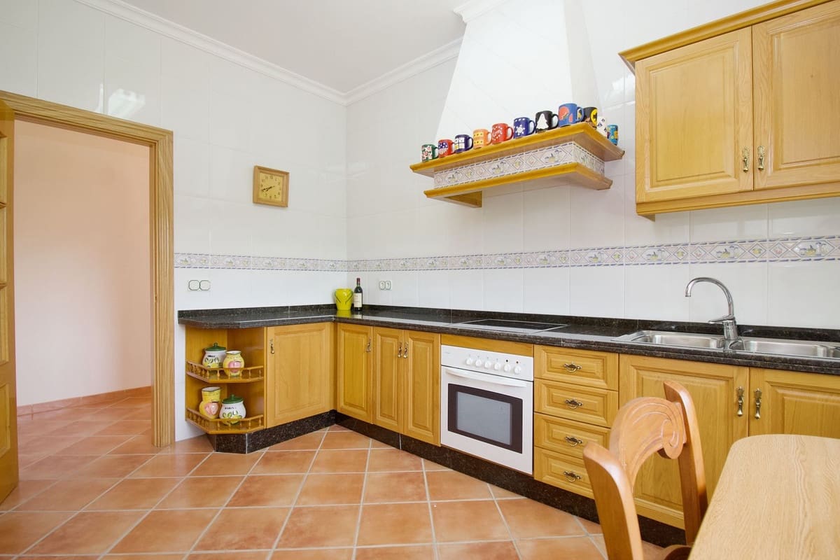 3 Zimmer Villa zu verkaufen in Alhaurin el Grande mit Pool - 649.000 € (Ref: 9677351)