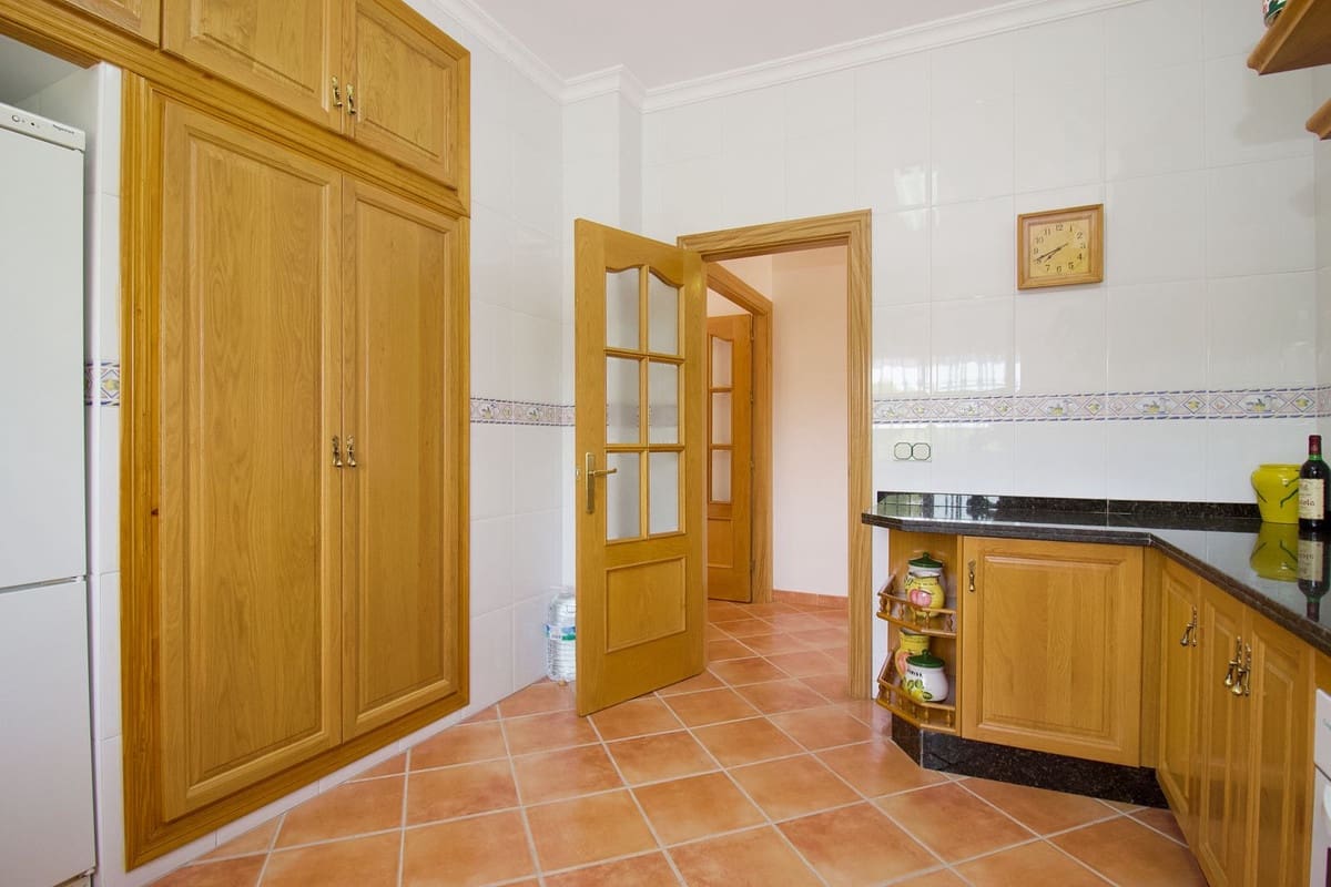 3 Zimmer Villa zu verkaufen in Alhaurin el Grande mit Pool - 649.000 € (Ref: 9677351)