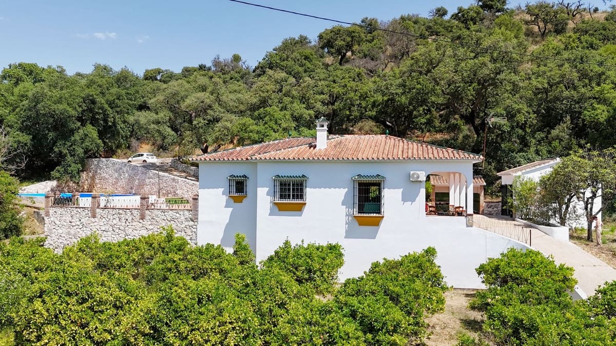 3 Zimmer Villa zu verkaufen in Alhaurin el Grande mit Pool - 649.000 € (Ref: 9677351)