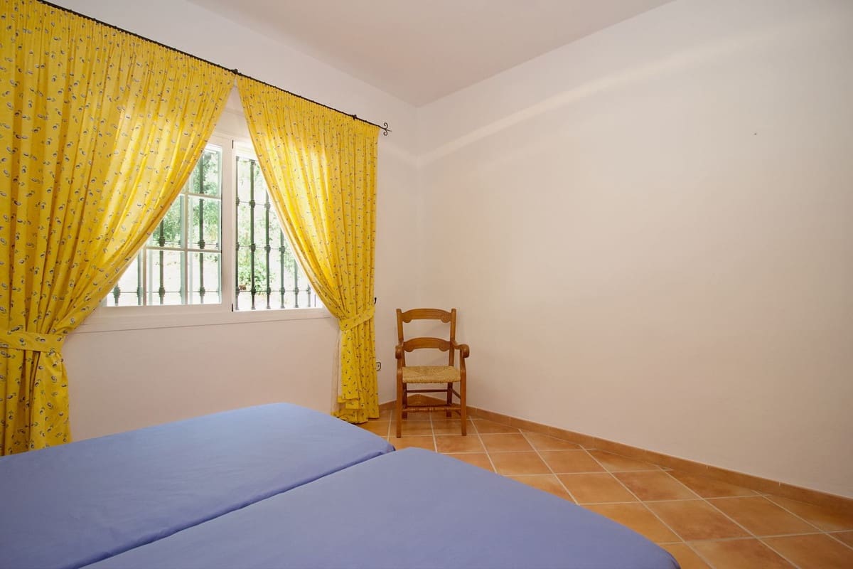 3 quarto Moradia para venda em Alhaurin el Grande com piscina - 649 000 € (Ref: 9677351)