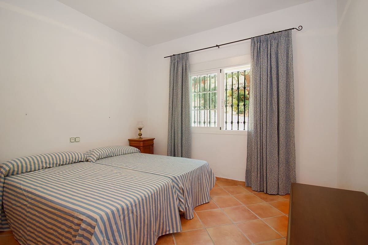 3 quarto Moradia para venda em Alhaurin el Grande com piscina - 649 000 € (Ref: 9677351)
