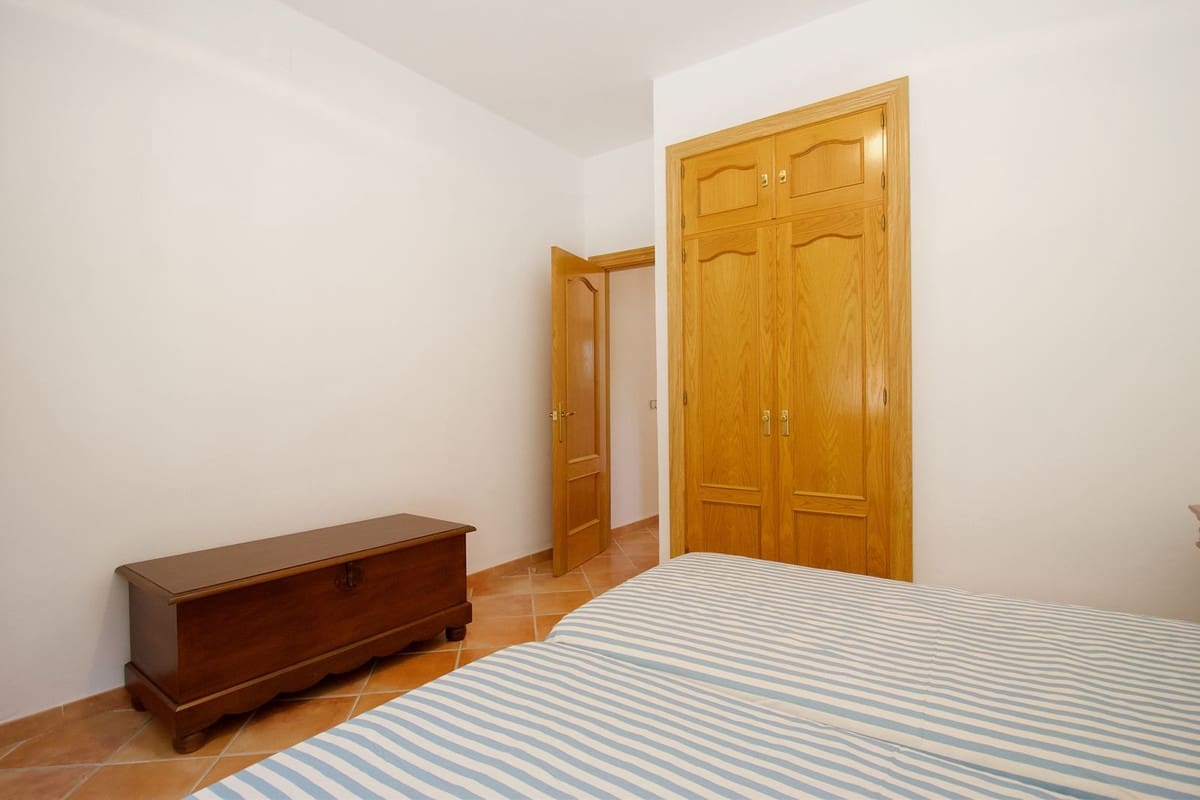 3 quarto Moradia para venda em Alhaurin el Grande com piscina - 649 000 € (Ref: 9677351)