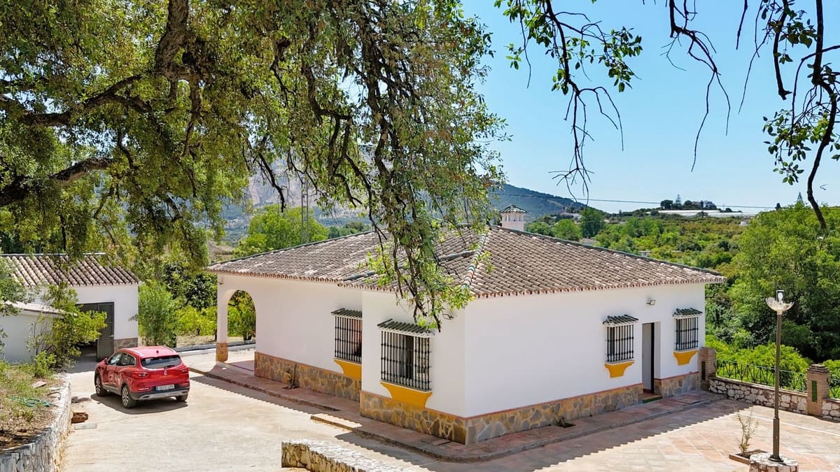 3 quarto Moradia para venda em Alhaurin el Grande com piscina - 649 000 € (Ref: 9677351)