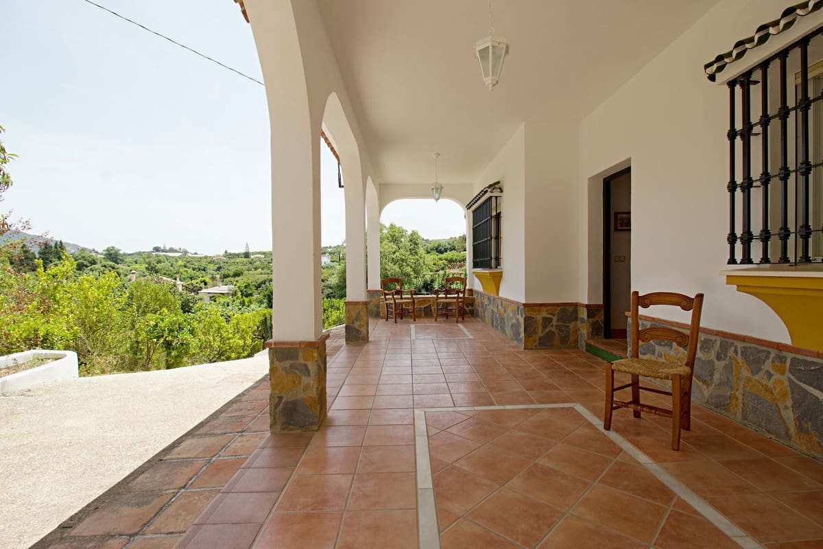 3 quarto Moradia para venda em Alhaurin el Grande com piscina - 649 000 € (Ref: 9677351)