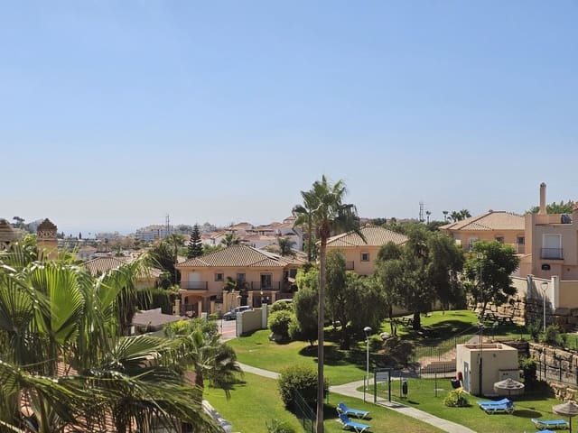 4 soverom Kjedet enebolig til salgs i Riviera del Sol, Mijas med svømmebasseng garasje - € 469 500 (Ref: 9677352)