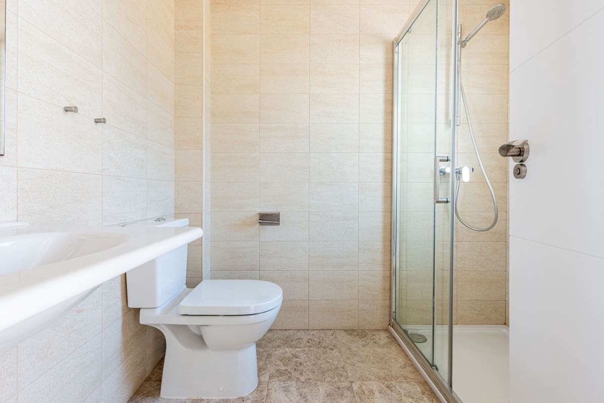 3 quarto Moradia Geminada para venda em Nueva Andalucia - 595 000 € (Ref: 9677353)