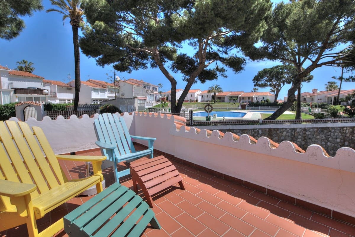 3 sovrum Semi-fristående Villa till salu i La Cala de Mijas med pool garage - 495 000 € (Ref: 9677354)