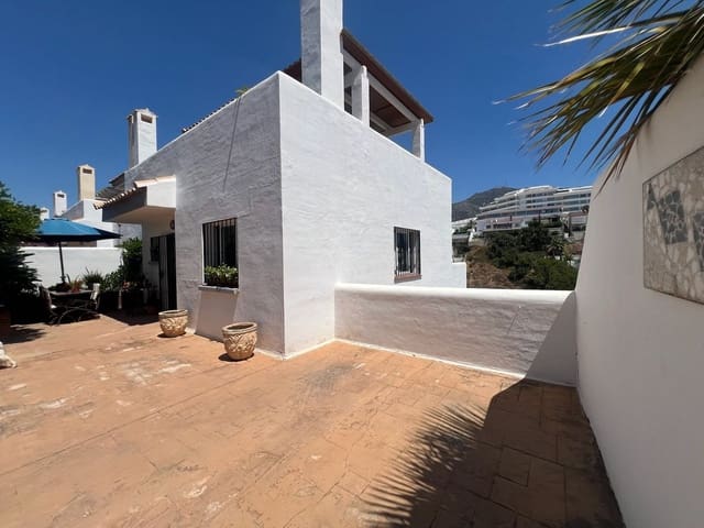 3 Zimmer Doppelhaus zu verkaufen in Centro ciudad, Fuengirola mit Pool - 465.000 € (Ref: 9677355)