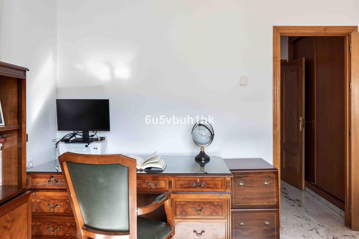 Finca/Casa Rural de 4 habitaciones en Alhaurín el Grande en venta con piscina - 999.000 € (Ref: 9677358)