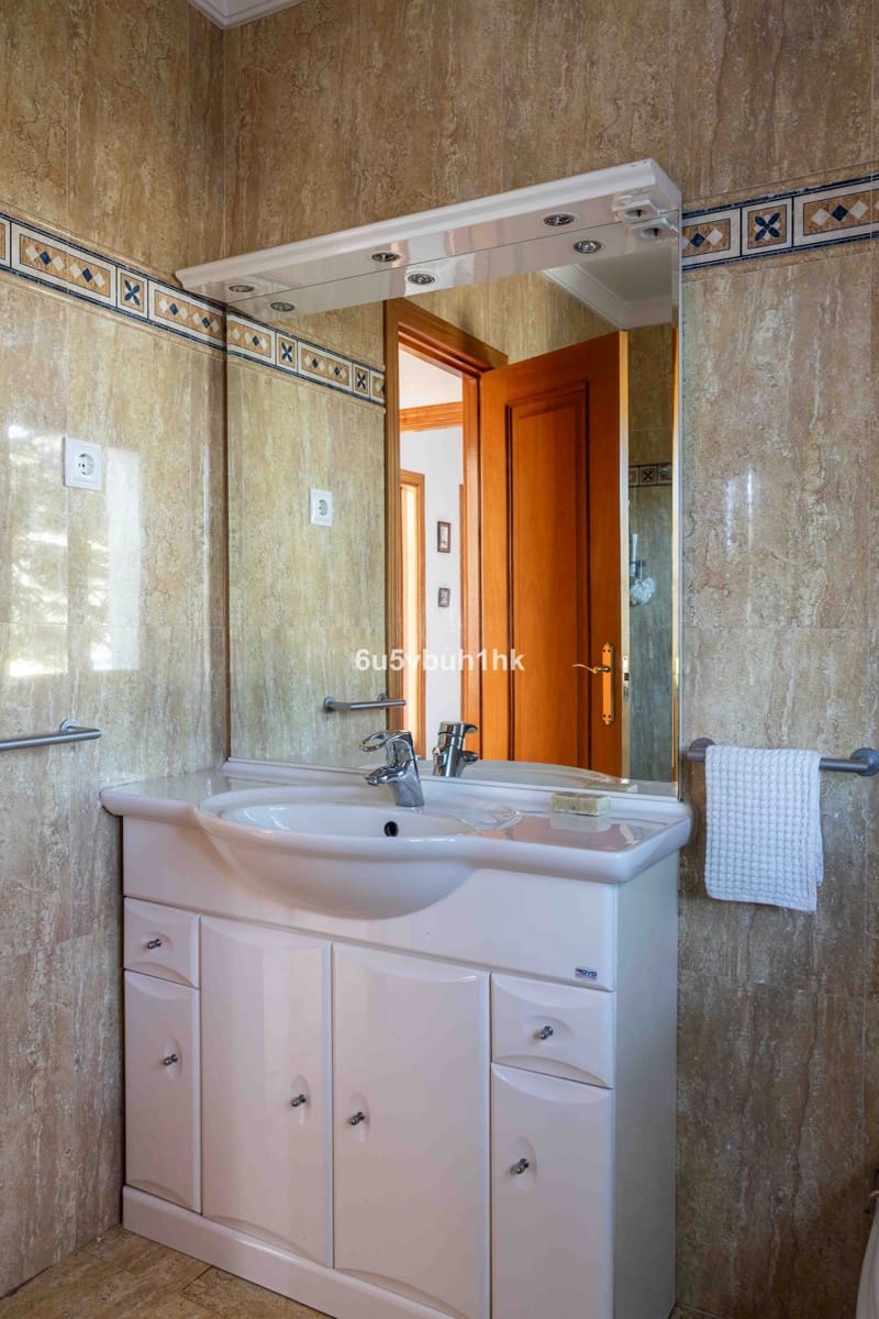 Finca/Casa Rural de 4 habitaciones en Alhaurín el Grande en venta con piscina - 999.000 € (Ref: 9677358)