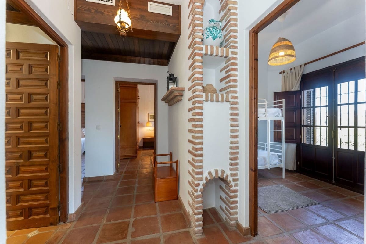 4 soverom Finca/Herregård til salgs i Alhaurin el Grande med svømmebasseng - € 750 000 (Ref: 9677360)