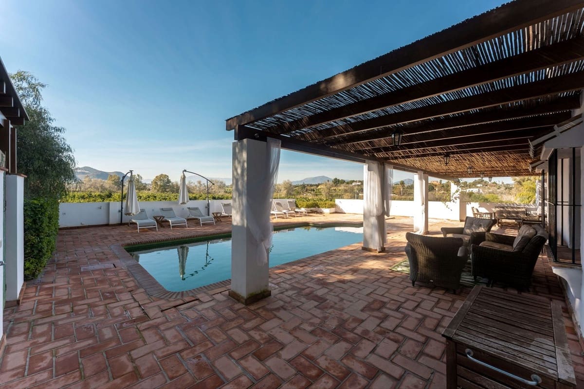 4 soverom Finca/Herregård til salgs i Alhaurin el Grande med svømmebasseng - € 750 000 (Ref: 9677360)