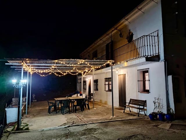 5 sypialnia Finka/Dom wiejski na sprzedaż w Gaucín z basenem - 850 000 € (Ref: 9677361)