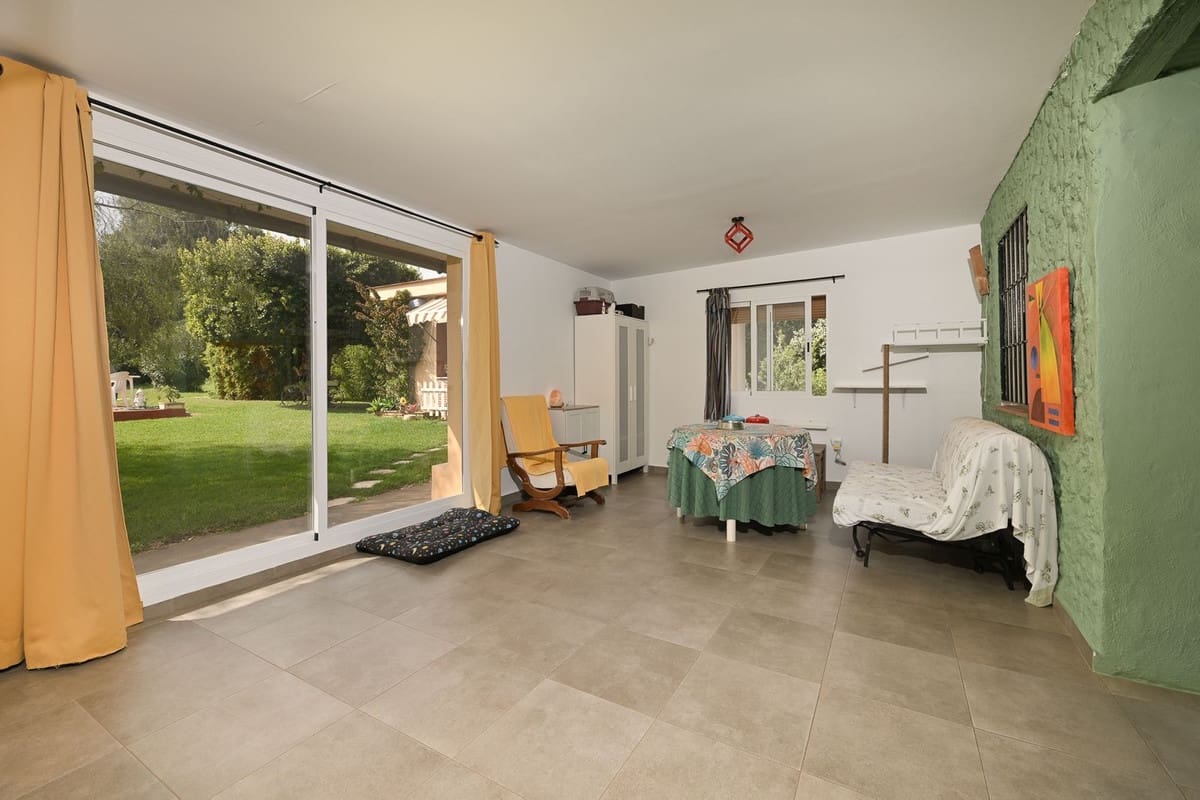 4 bedroom Finca/Country House for sale in Alhaurin el Grande with pool - € 765,000 (Ref: 9677362)