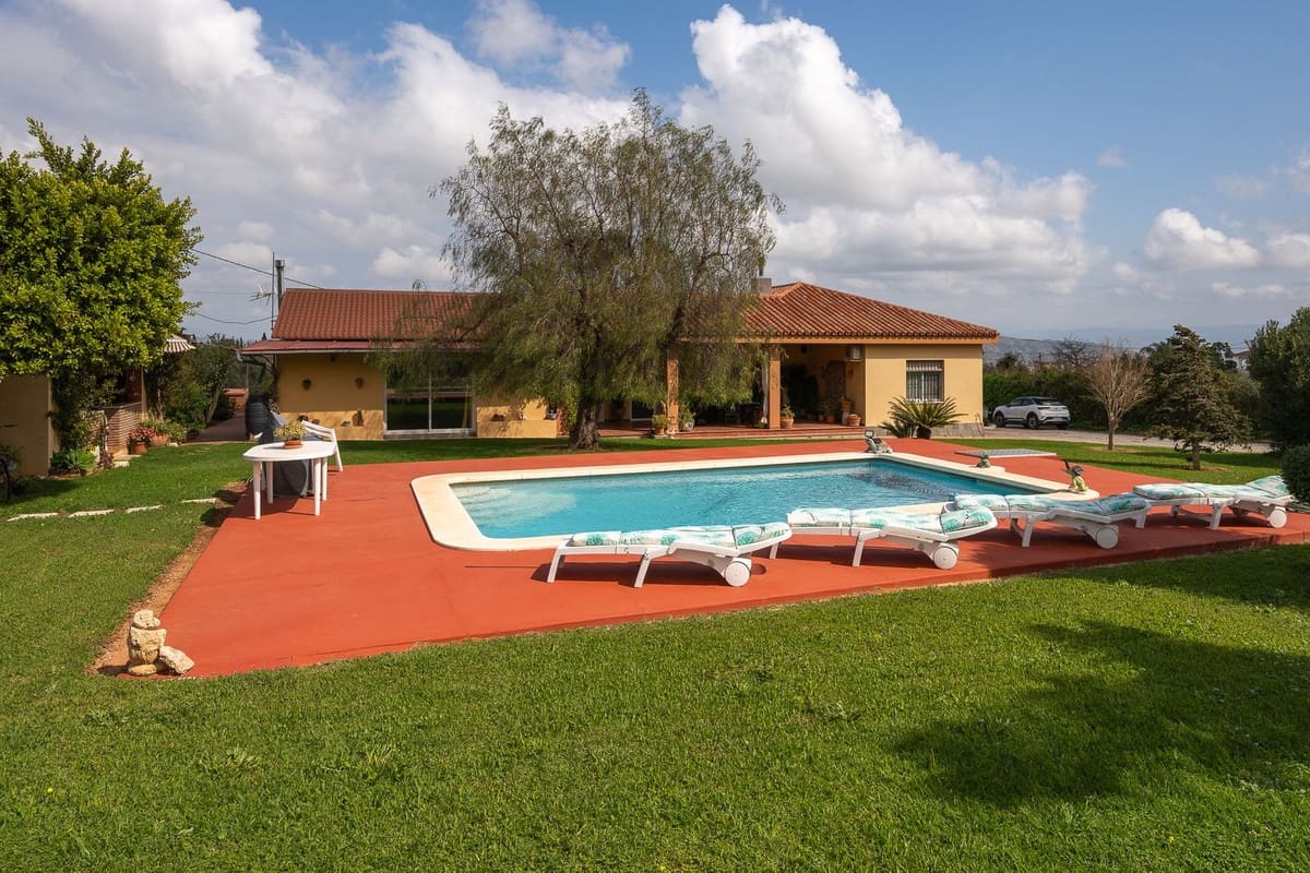 4 bedroom Finca/Country House for sale in Alhaurin el Grande with pool - € 765,000 (Ref: 9677362)