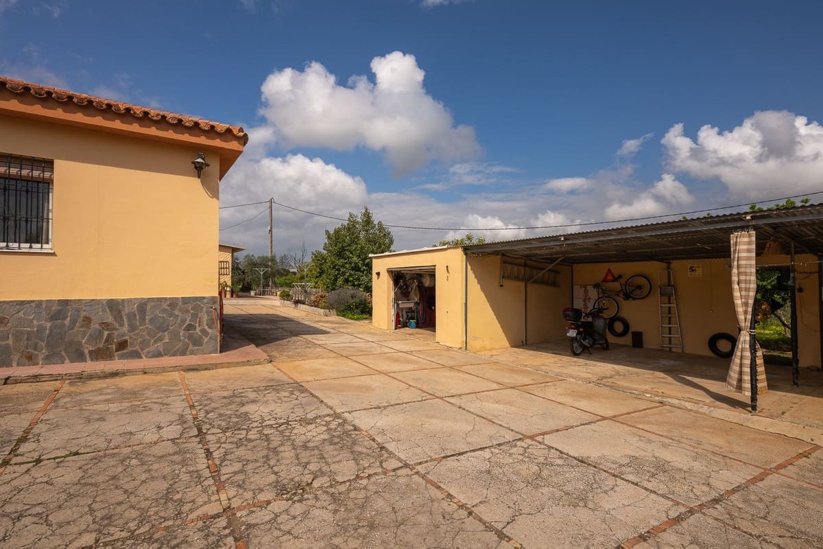 4 bedroom Finca/Country House for sale in Alhaurin el Grande with pool - € 765,000 (Ref: 9677362)