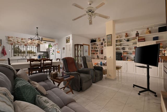 4 soveværelse Finca/Landehus til salg i Alhaurín el Grande med swimmingpool - € 765.000 (Ref: 9677362)