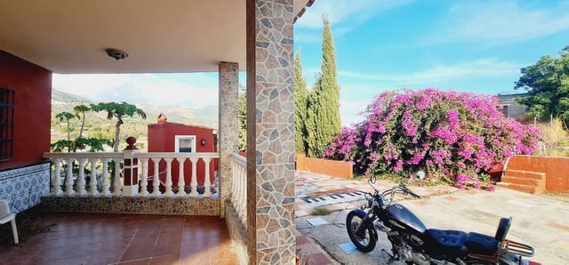 Finca/Casa Rural de 3 habitaciones en Centro ciudad, Fuengirola en venta con piscina - 950.000 € (Ref: 9677364)