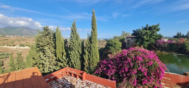 Finca/Casa Rural de 3 habitaciones en Centro ciudad, Fuengirola en venta con piscina - 950.000 € (Ref: 9677364)