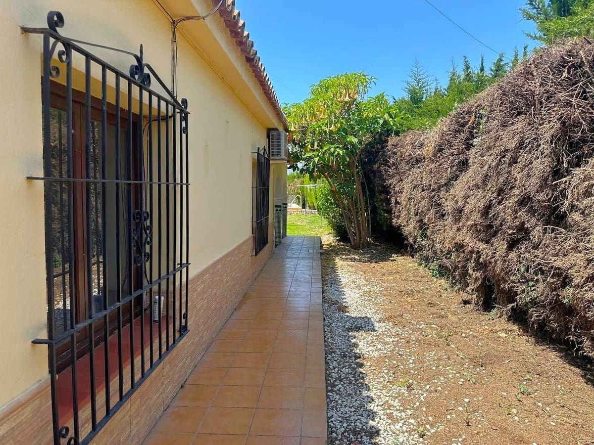 4 camera da letto Villa in vendita in Estepona con piscina garage - 850.000 € (Rif: 9677365)