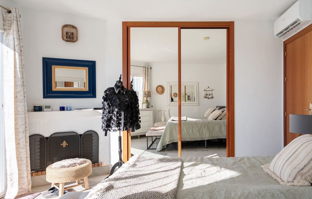 3 makuuhuone Paritalo myytävänä paikassa Mijas Costa mukana uima-altaan - 610 000 € (Ref: 9682443)