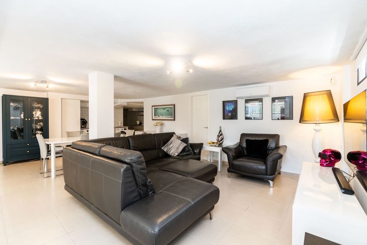 5 camera da letto Villa in vendita in El Paraiso con piscina garage - 1.600.000 € (Rif: 9682445)