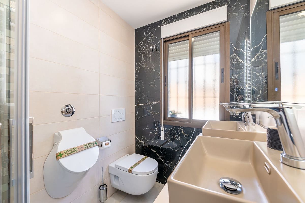 4 soveværelse Villa til salg i Benalmadena med swimmingpool garage - € 1.190.000 (Ref: 9683458)