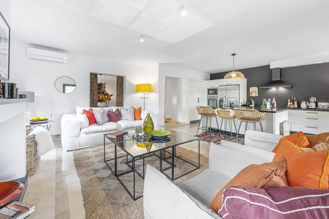 4 Zimmer Villa zu verkaufen in Sotogrande, San Roque mit Pool - 1.275.000 € (Ref: 9683460)