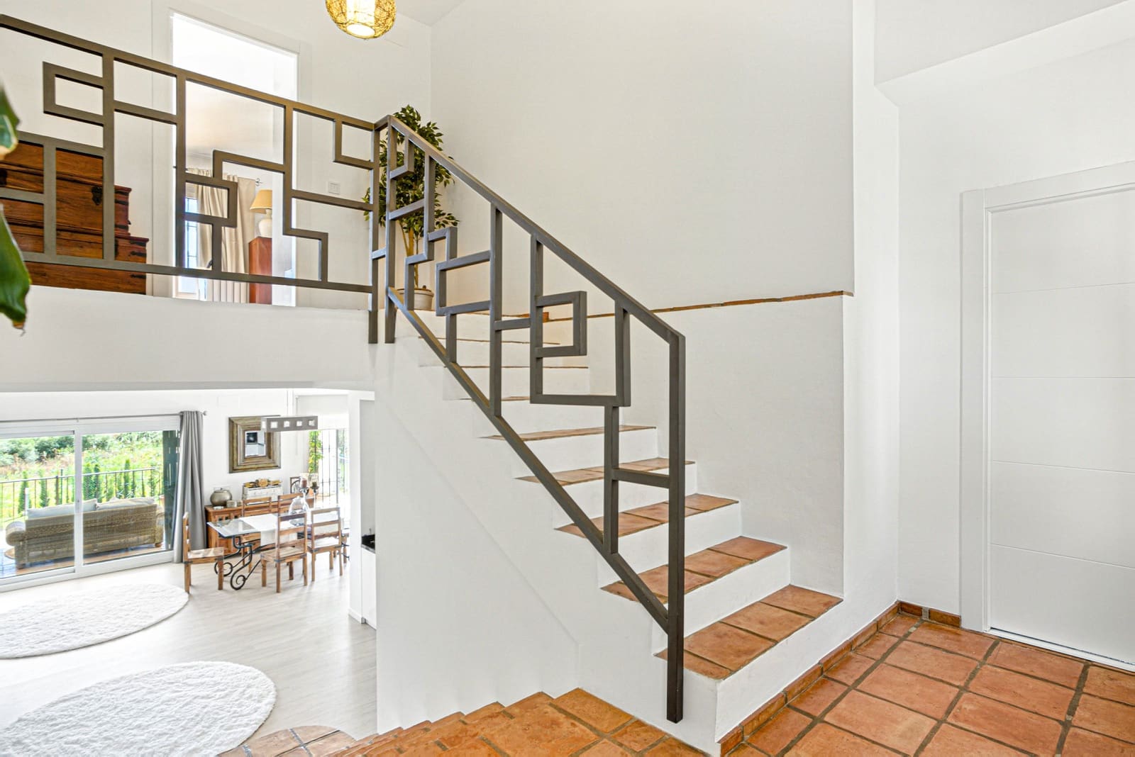 5 soverom Villa til salgs i Estepona med svømmebasseng - € 1 390 000 (Ref: 9683461)