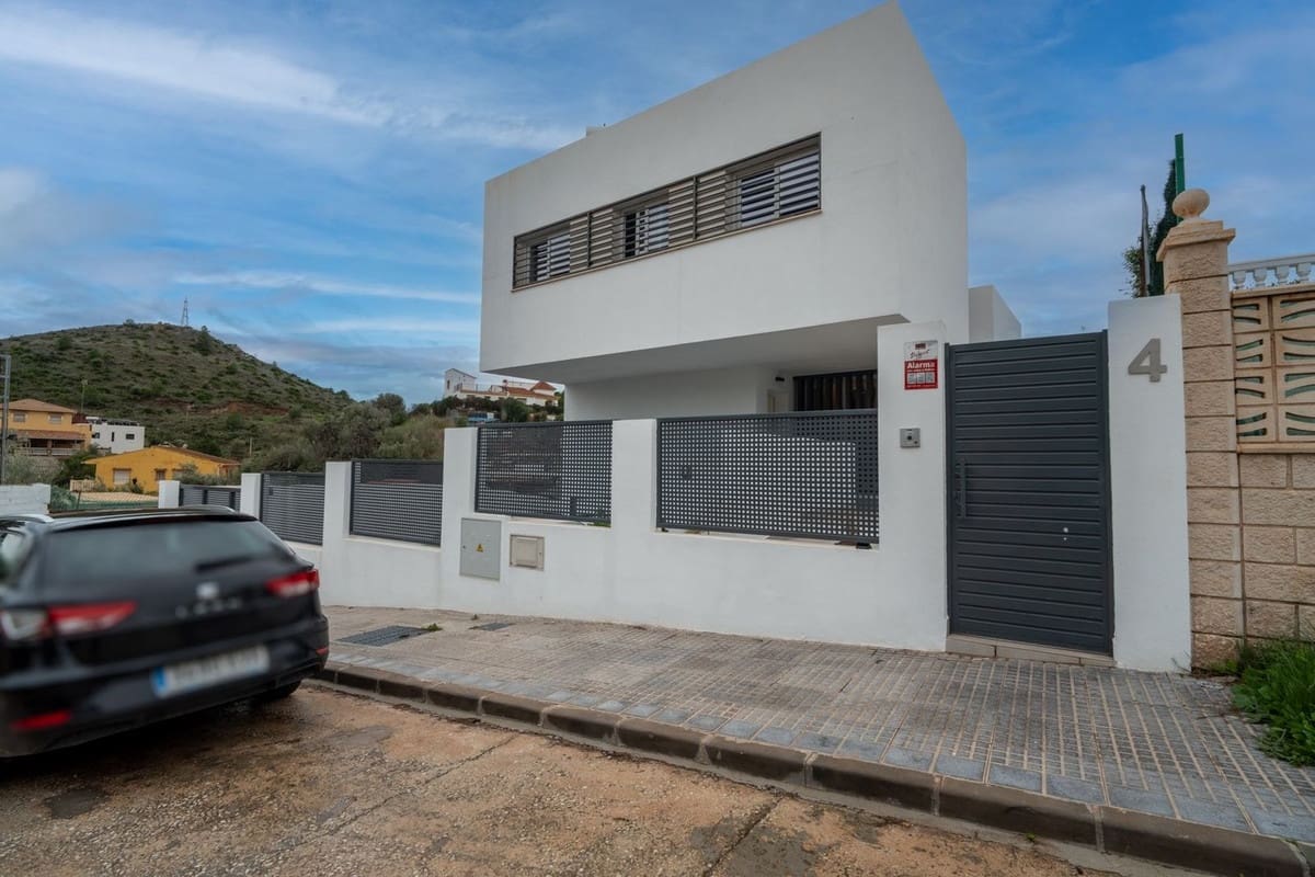 2 Zimmer Villa zu verkaufen in Malaga Stadt mit Pool - 795.000 € (Ref: 9683462)