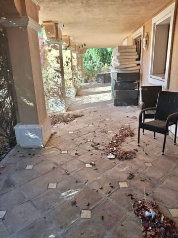 5 soverom Villa til salgs i Centro, Estepona med svømmebasseng - € 1 400 000 (Ref: 9683463)