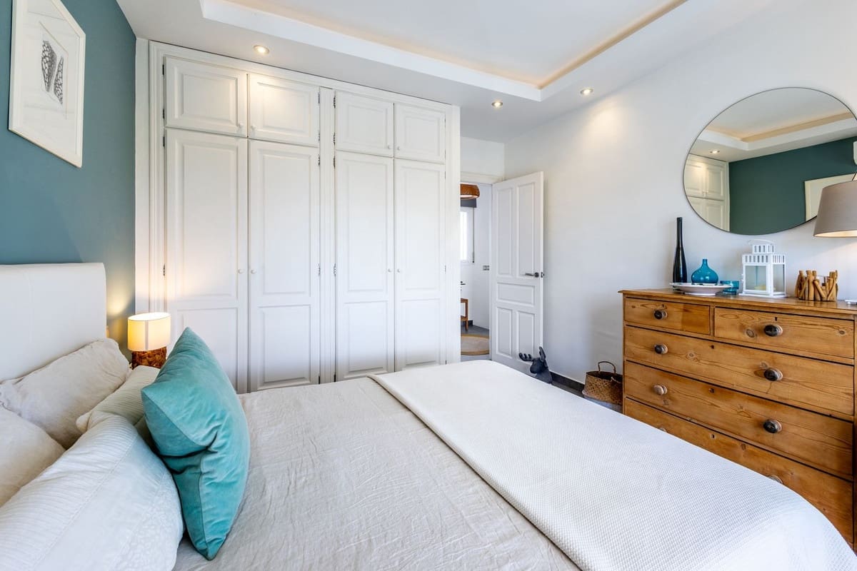 Chalet de 6 habitaciones en Alhaurín el Grande en venta con piscina - 895.000 € (Ref: 9683464)