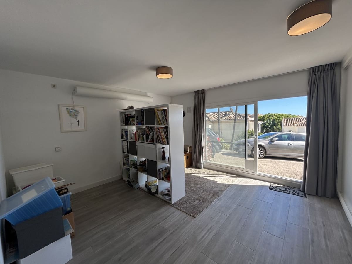 5 slaapkamer Villa te koop in Elviria met zwembad - € 1.499.000 (Ref: 9683466)