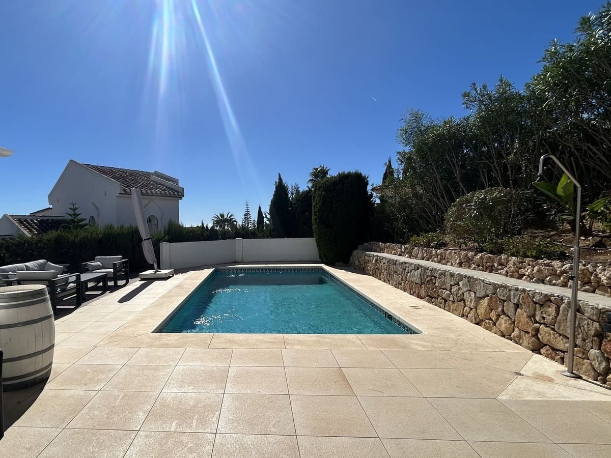 5 slaapkamer Villa te koop in Elviria met zwembad - € 1.499.000 (Ref: 9683466)