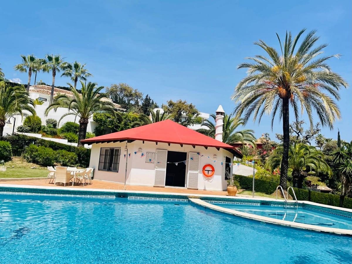 5 slaapkamer Villa te koop in Elviria met zwembad - € 1.499.000 (Ref: 9683466)