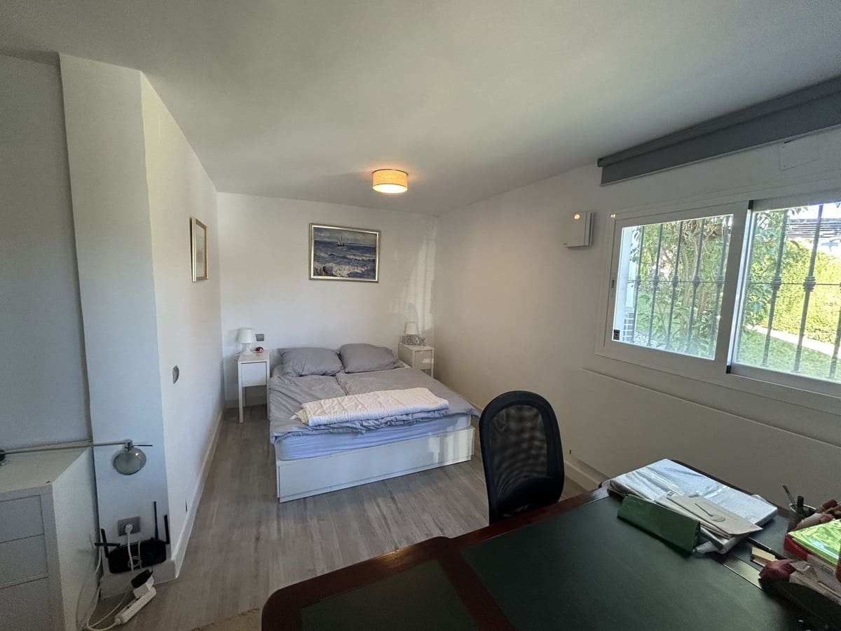 5 slaapkamer Villa te koop in Elviria met zwembad - € 1.499.000 (Ref: 9683466)