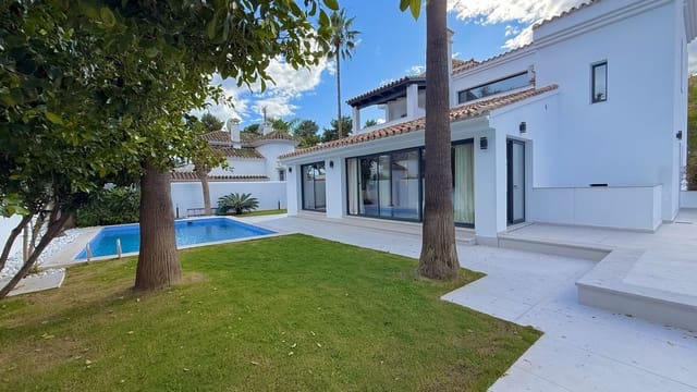 5 makuuhuone Huvila myytävänä paikassa La Dama de Noche - La Alzambra, Marbella mukana uima-altaan - 2 200 000 € (Ref: 9686316)