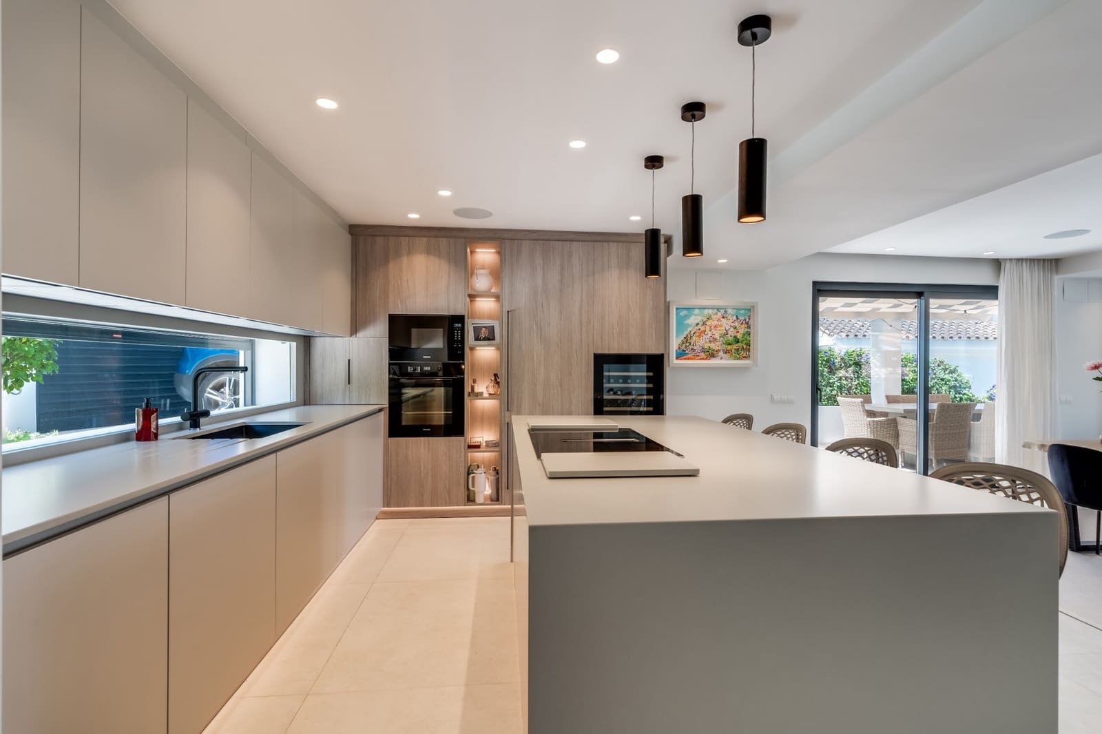 Chalet de 4 habitaciones en Nueva Andalucia en venta con piscina - 1.895.000 € (Ref: 9686317)