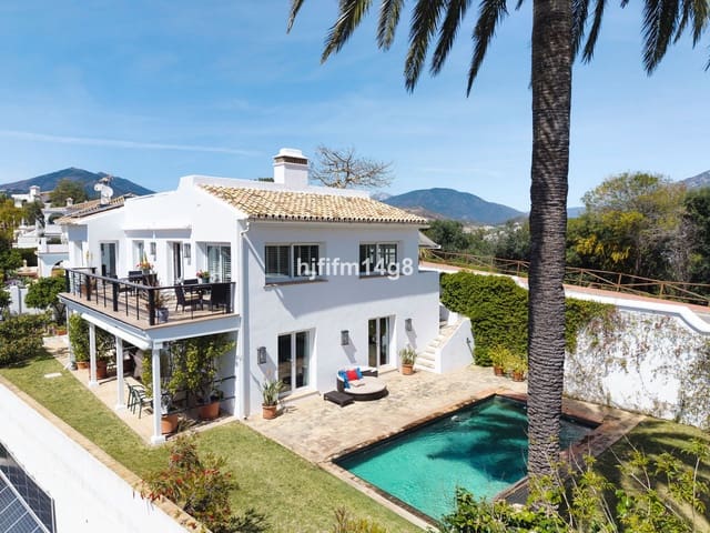 4 makuuhuone Huvila myytävänä paikassa La Dama de Noche - La Alzambra, Marbella mukana uima-altaan - 1 995 000 € (Ref: 9698770)