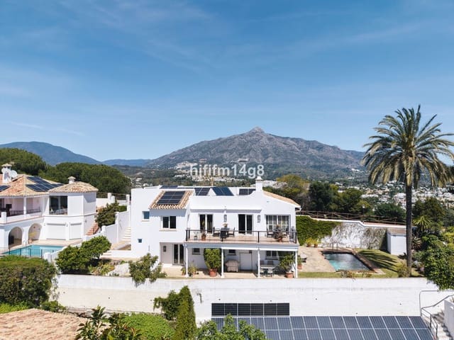 4 makuuhuone Huvila myytävänä paikassa La Dama de Noche - La Alzambra, Marbella mukana uima-altaan - 1 995 000 € (Ref: 9698770)