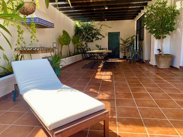 6 chambre Villa/Maison à vendre à La Dama de Noche - La Alzambra, Marbella avec piscine - 1 399 000 € (Ref: 9698772)