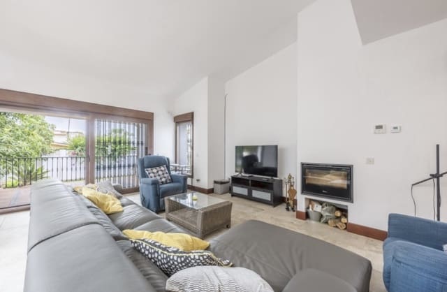 5 camera da letto Villa in vendita in San Pedro de Alcántara Pueblo, Marbella con piscina - 2.000.000 € (Rif: 9701533)