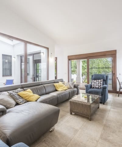 5 camera da letto Villa in vendita in San Pedro de Alcántara Pueblo, Marbella con piscina - 2.000.000 € (Rif: 9701533)