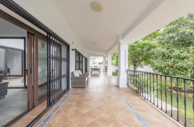 5 camera da letto Villa in vendita in San Pedro de Alcántara Pueblo, Marbella con piscina - 2.000.000 € (Rif: 9701533)